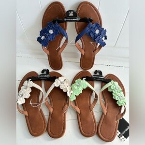 NWT Envision Studio Floral Sandals Set